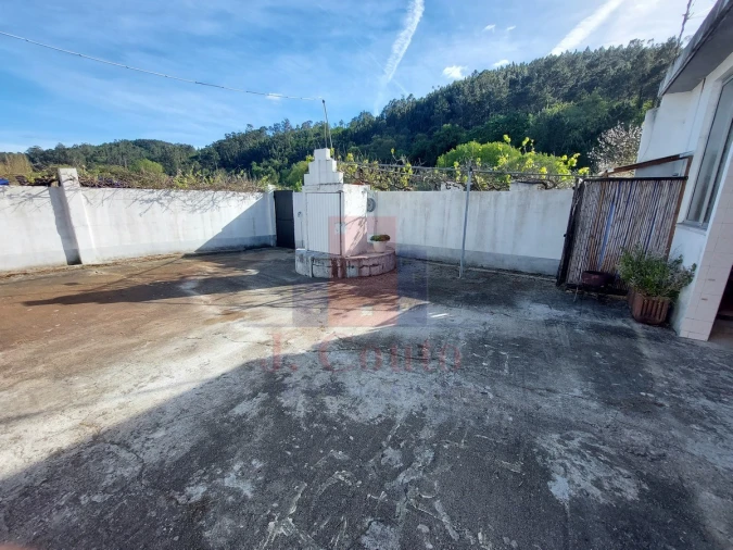 Moradia T4 para Venda em Vimeiro Foto 46