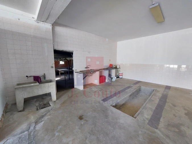 Moradia T4 para Venda em Vimeiro Foto 52