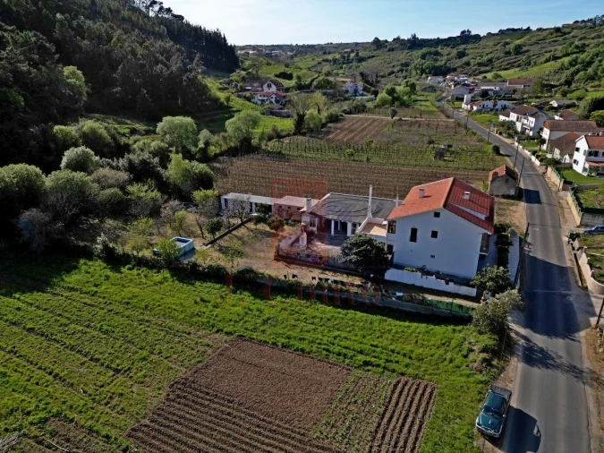 Moradia T4 para Venda em Vimeiro Foto 5