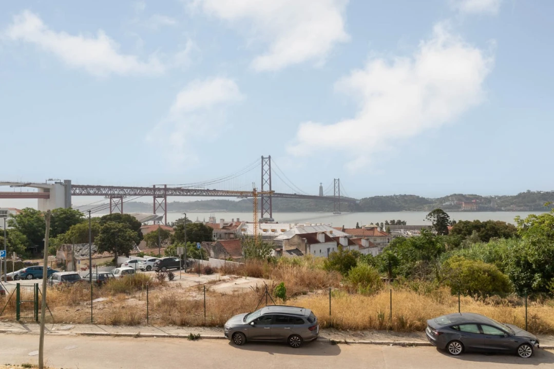 Moradia T5 para Venda em Alcantara Foto 26