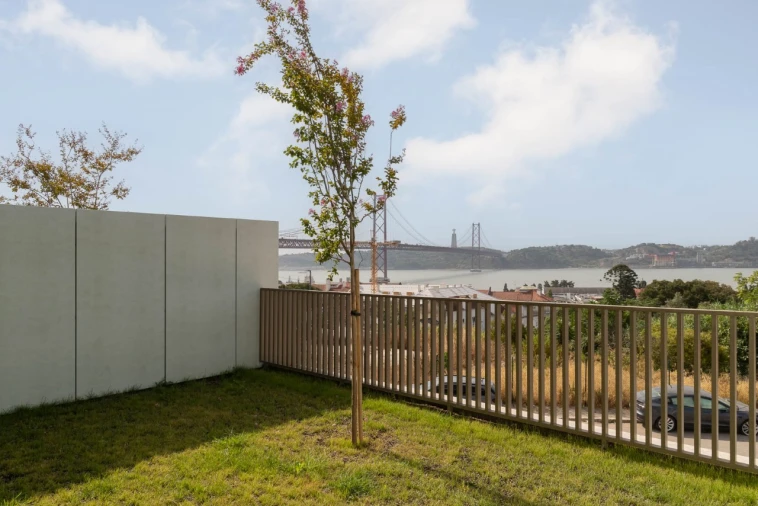 Moradia T5 para Venda em Alcantara Foto 27