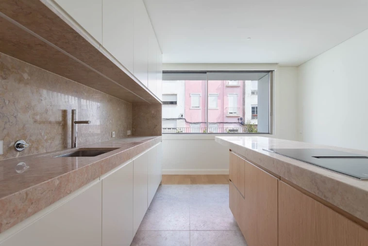 Moradia T5 para Venda em Alcantara Foto 64