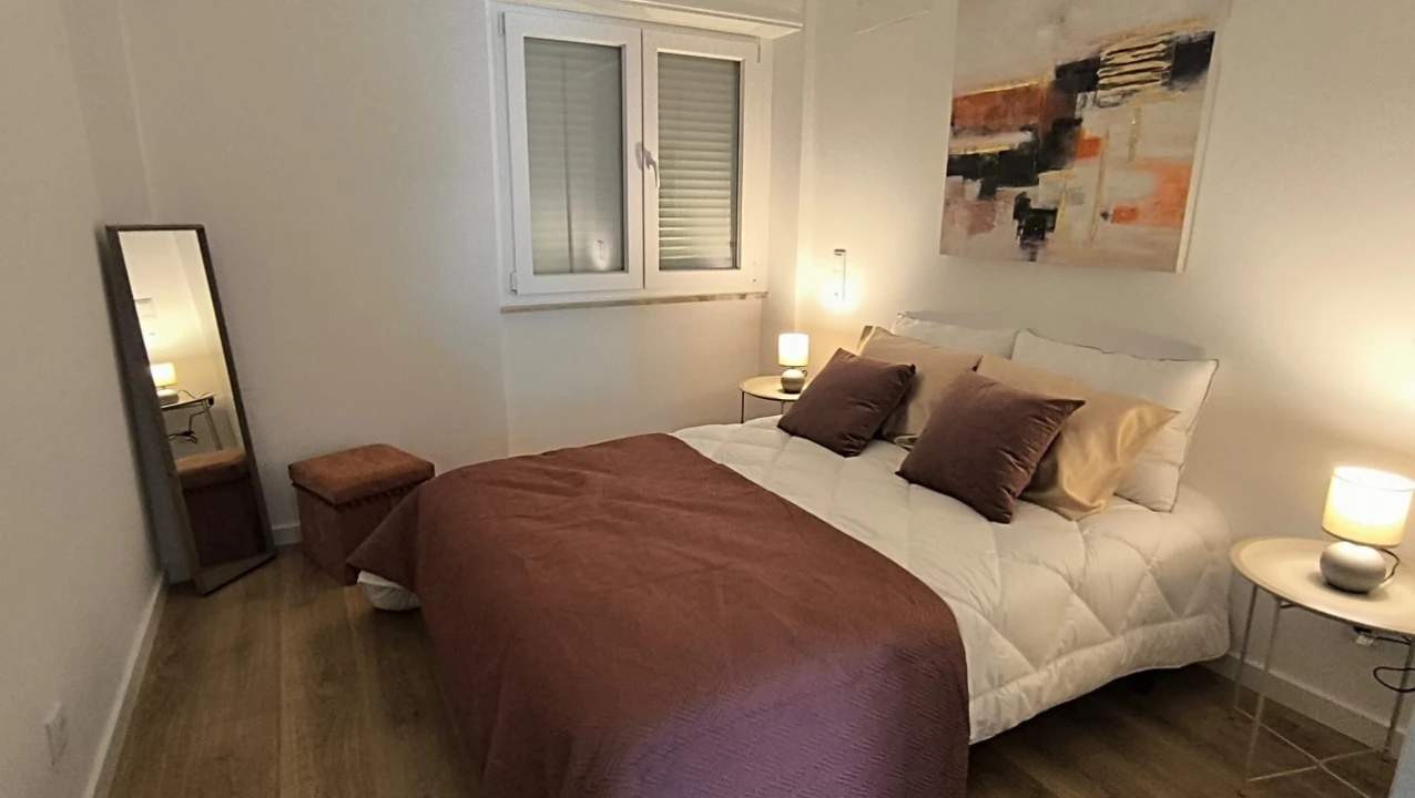 Apartamento T3 para Venda em Benfica Foto 4