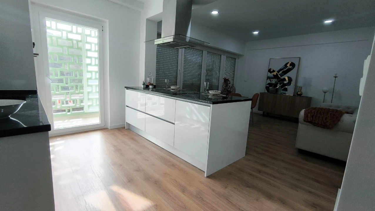 Apartamento T3 para Venda em Benfica Foto 19