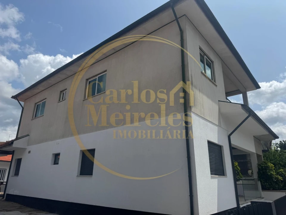 Moradia T3 para Venda em Vila Verde e Barbudo Foto 3