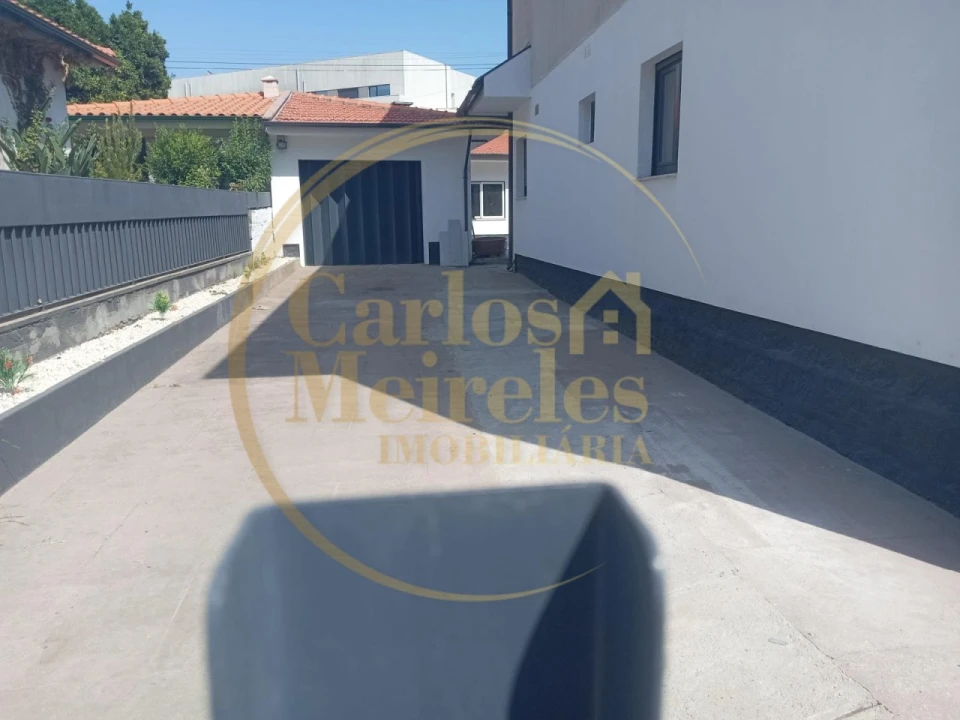 Moradia T3 para Venda em Vila Verde e Barbudo Foto 6