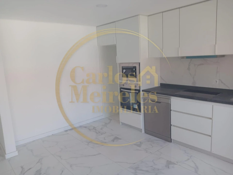 Moradia T3 para Venda em Vila Verde e Barbudo Foto 7