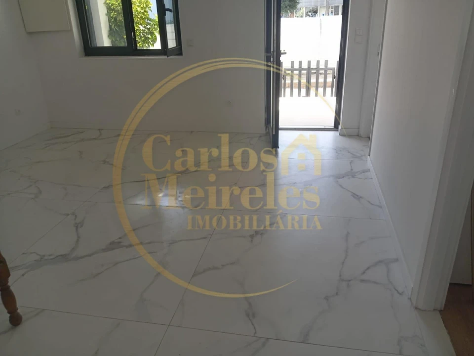 Moradia T3 para Venda em Vila Verde e Barbudo Foto 16