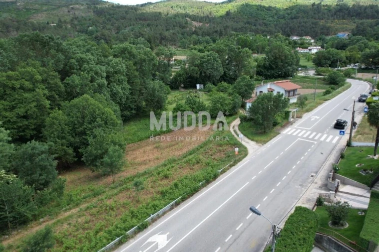 Terreno para Venda em Vilar de Nantes Foto 5