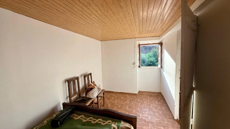 Moradia T3 para Venda em Lavegadas Foto 6