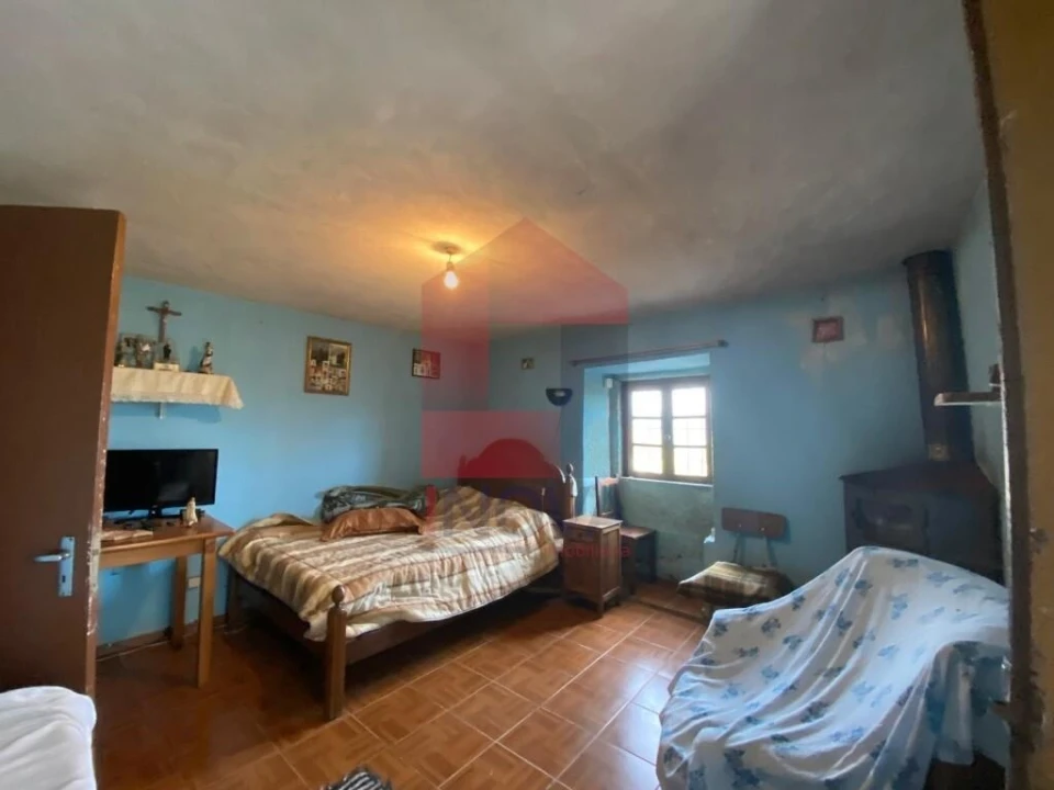 Moradia T1 para Venda em Aboim da Nóbrega e Gondomar Foto 4