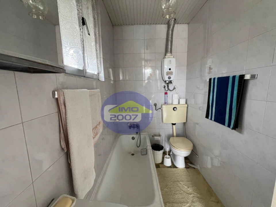 Moradia T5 para Venda em Arrifana Foto 15