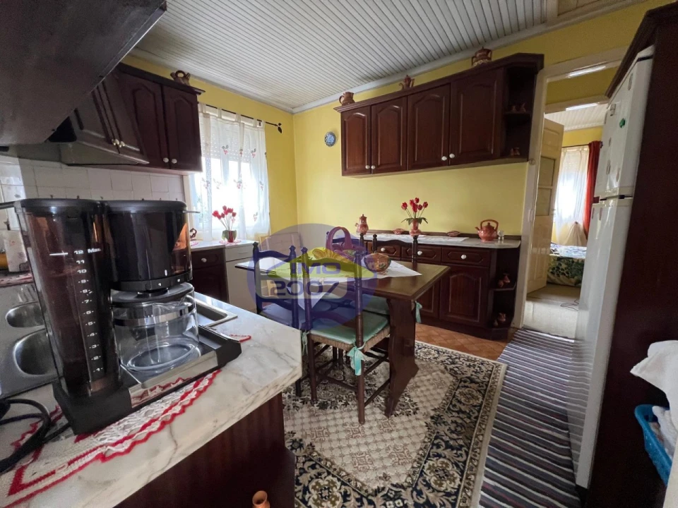 Moradia T5 para Venda em Arrifana Foto 6