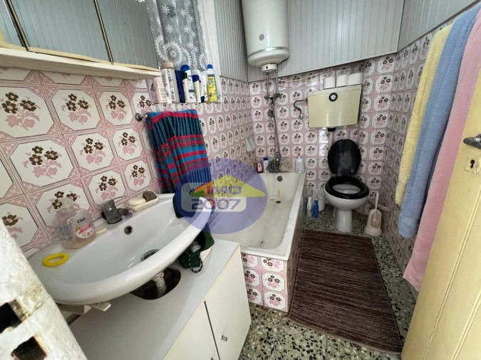 Moradia T5 para Venda em Arrifana Foto 22