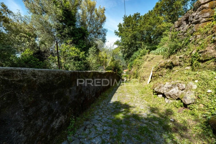 Moradia T2 para Venda em Bouro (Santa Maria) Foto 10