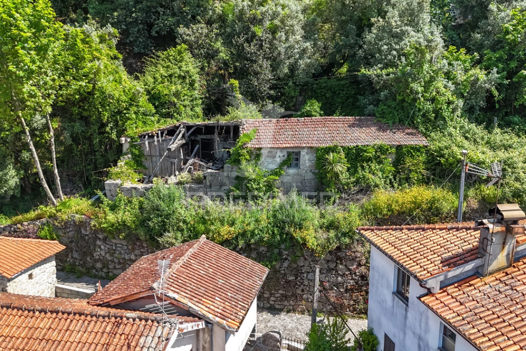 Moradia T2 para Venda em Bouro (Santa Maria) Foto 16