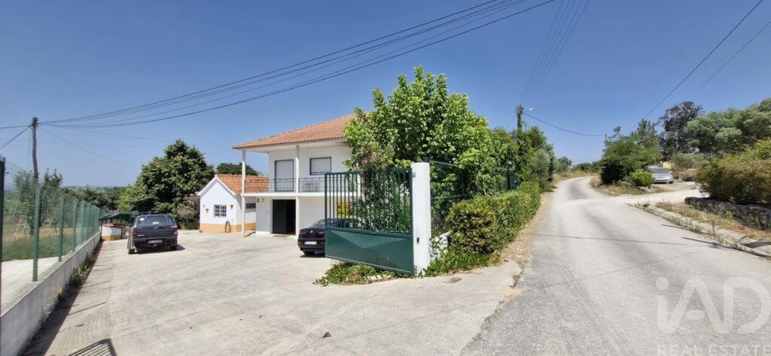 Moradia T3 para Venda em São João da Ribeira e Ribeira de São João Foto 3