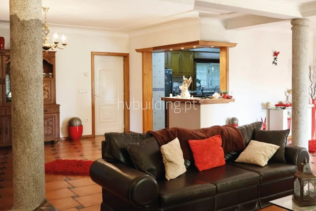 Moradia T4 para Venda em Galegos (São Martinho) Foto 9