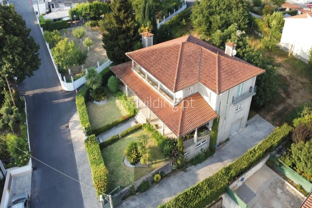 Moradia T4 para Venda em Galegos (São Martinho) Foto 1