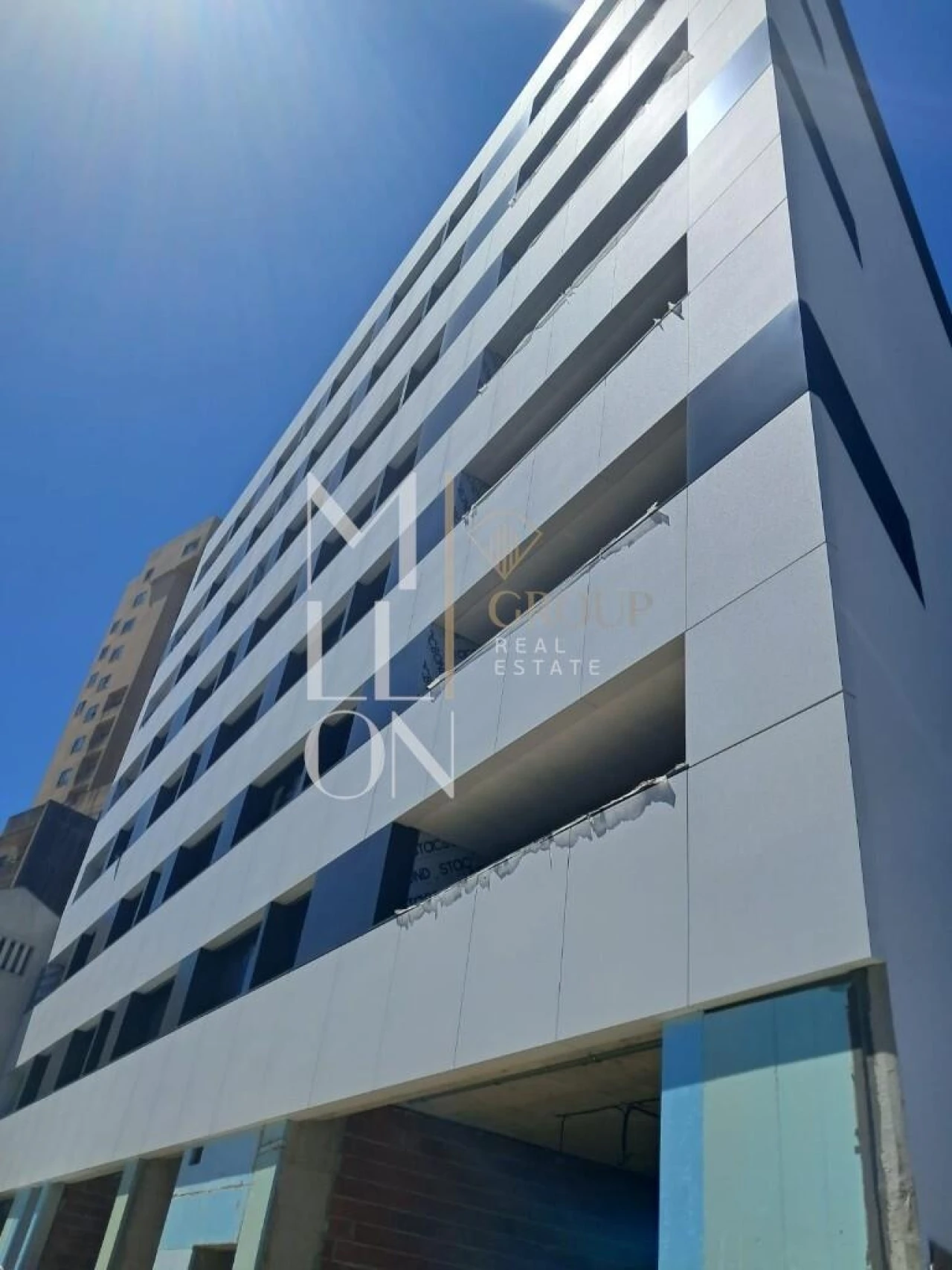 Apartamento T2 para Venda em Mafamude e Vilar do Paraíso Foto 2