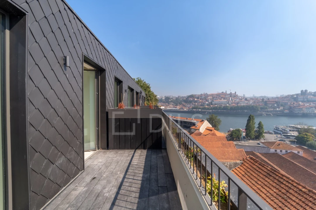 Apartamento T2 para Venda em Santa Marinha e São Pedro da Afurada Foto 1