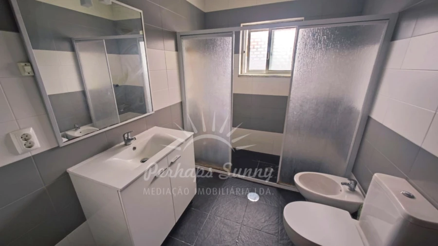 Moradia T3 para Venda em Carvalhal Foto 24