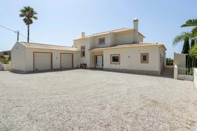 Moradia T4 para Venda em Conceição e Cabanas de Tavira