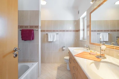 Moradia T4 para Venda em Conceição e Cabanas de Tavira