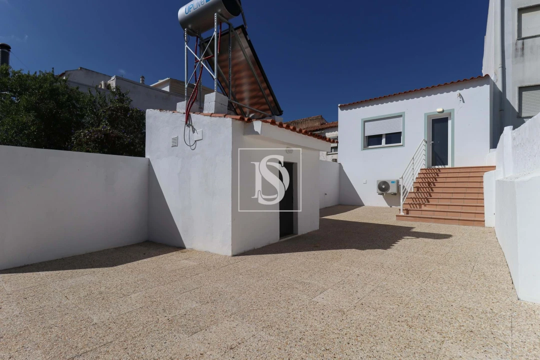 Moradia T1 para Venda em Lagoa e Carvoeiro Foto 2