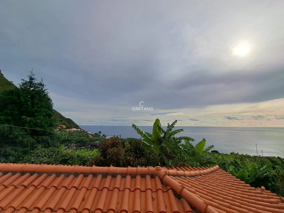 Terreno para Venda em Arco da Calheta Foto 4