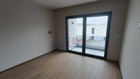 Moradia T3 para Venda em Merelim (São Pedro) e Frossos