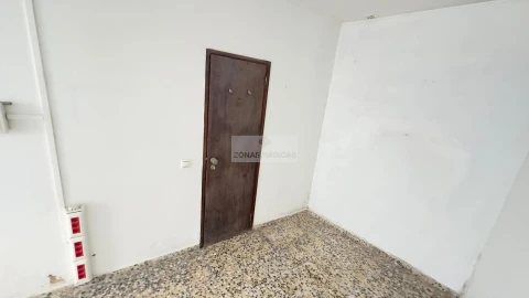 Moradia T4 para Venda em Lagos (São Sebastião e Santa Maria)