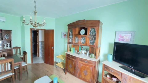Moradia T4 para Venda em Lagos (São Sebastião e Santa Maria)