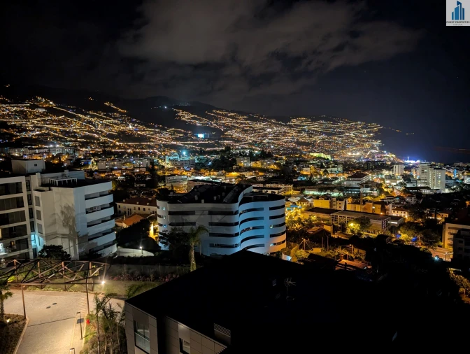 Apartamento T2 para Venda em São Martinho Foto 29