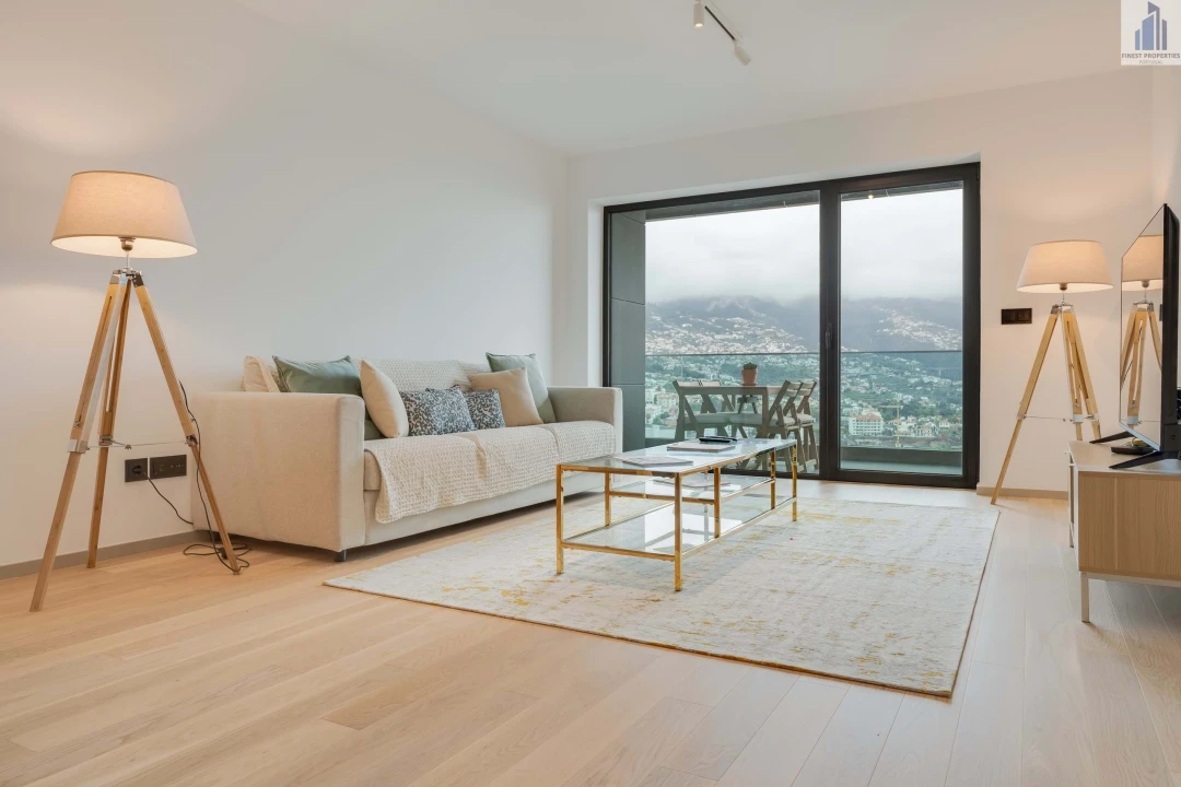 Apartamento T2 para Venda em São Martinho Foto 2