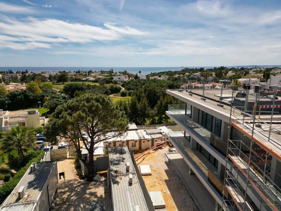 Apartamento T2 para Venda em Lagoa e Carvoeiro Foto 14