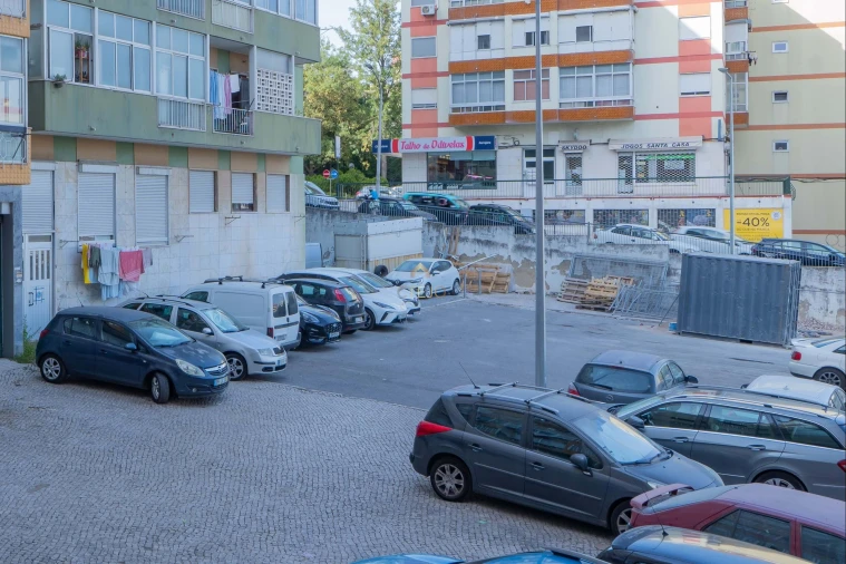 Apartamento T2 para Venda em Odivelas Foto 26