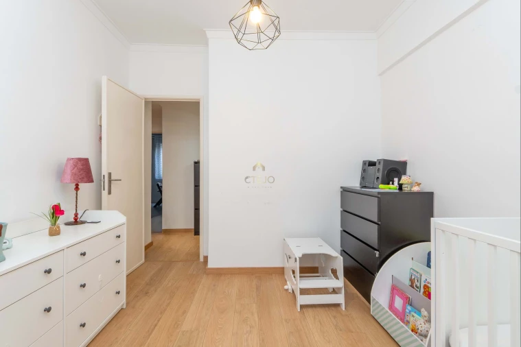 Apartamento T2 para Venda em Odivelas Foto 10