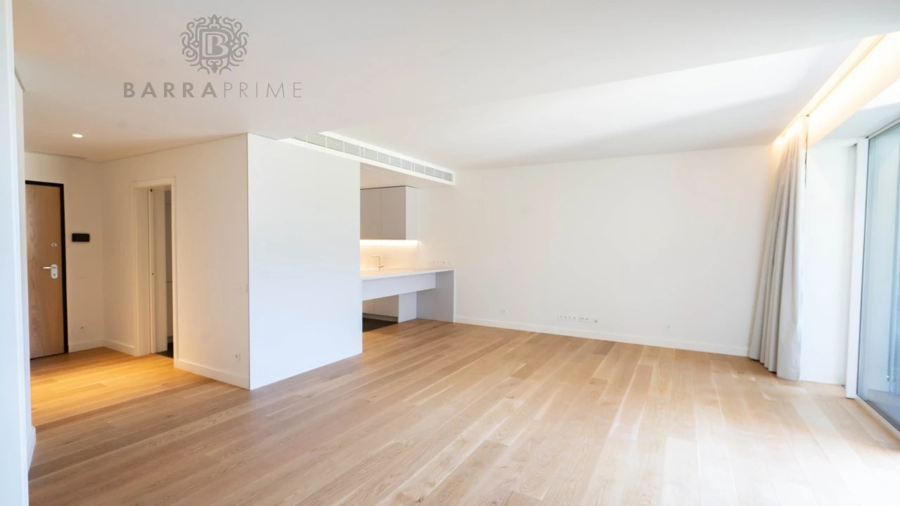 Apartamento T2 para Venda em Quarteira Foto 6