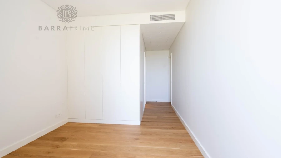 Apartamento T2 para Venda em Quarteira Foto 13
