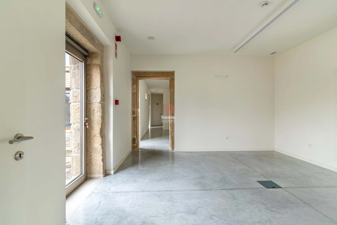 Escritório para Arrendamento em Custoias Foto 7