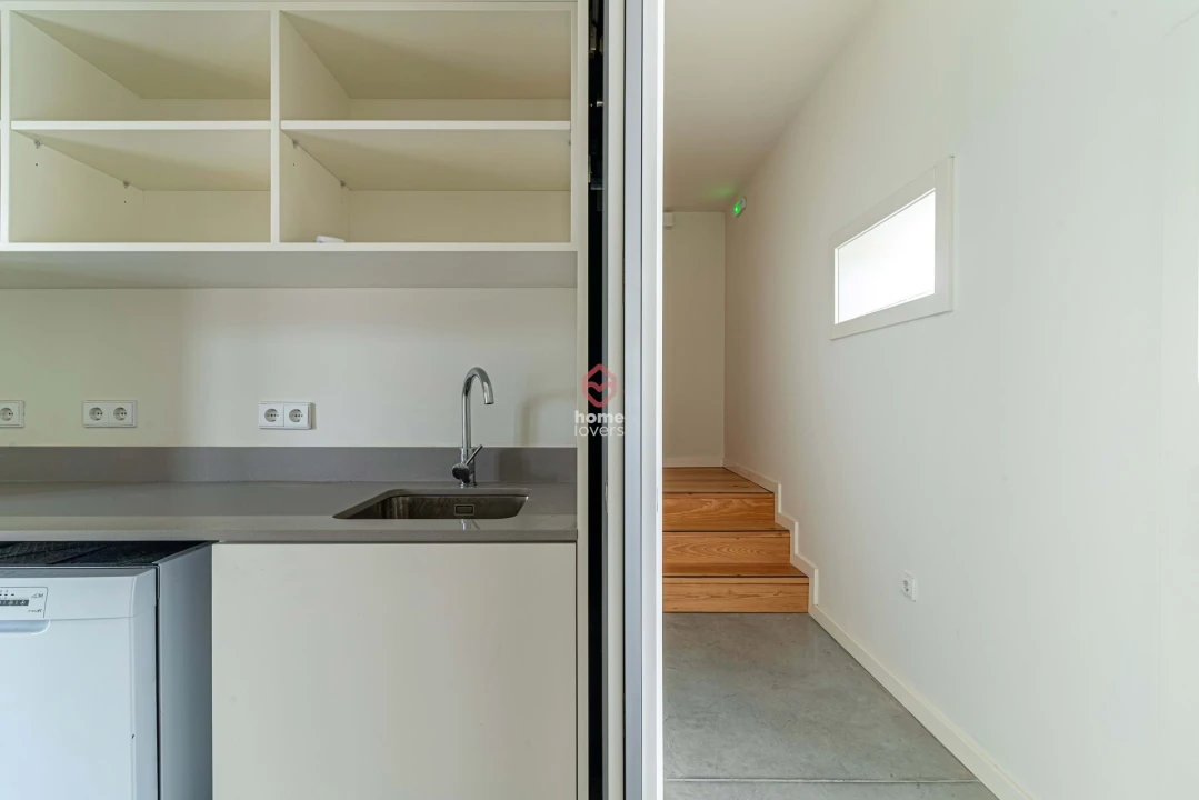 Escritório para Arrendamento em Custoias Foto 22