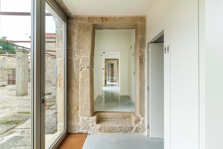 Escritório para Arrendamento em Custoias Foto 6