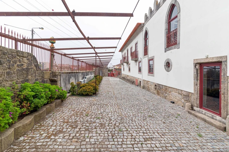 Escritório para Arrendamento em Custoias Foto 2