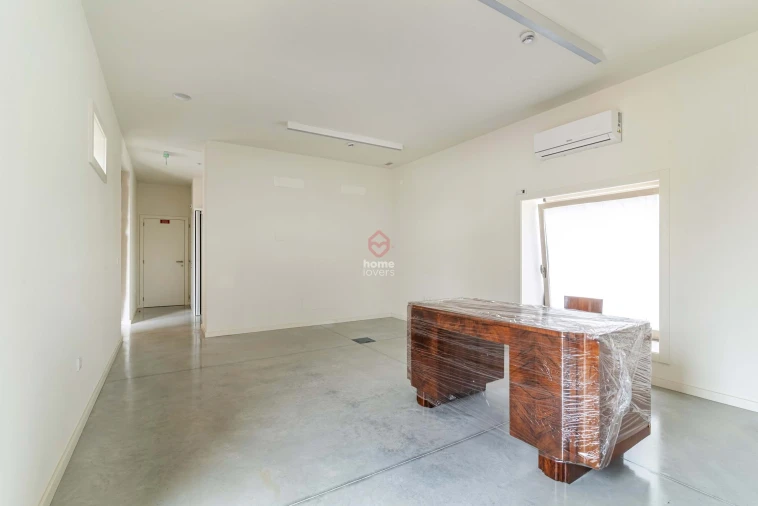 Escritório para Arrendamento em Custoias Foto 9