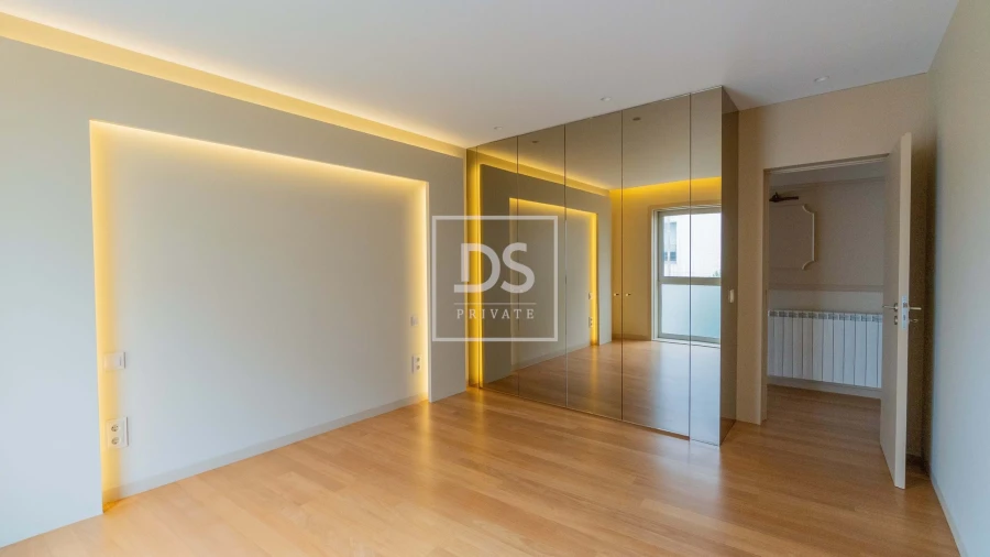Apartamento T4 para Venda em Vila do Conde Foto 15