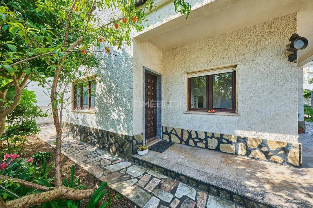 Moradia T5 para Venda em Seixal Foto 16