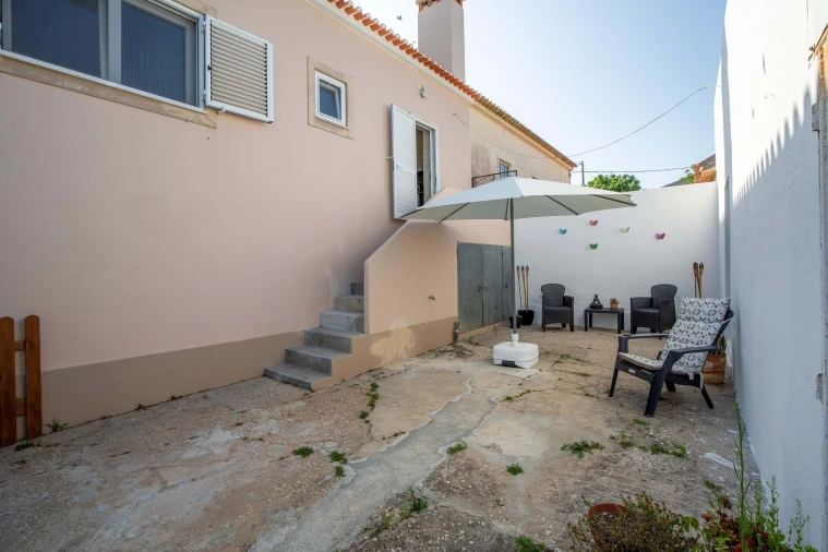 Moradia T2 para Venda em Azueira e Sobral da Abelheira Foto 27