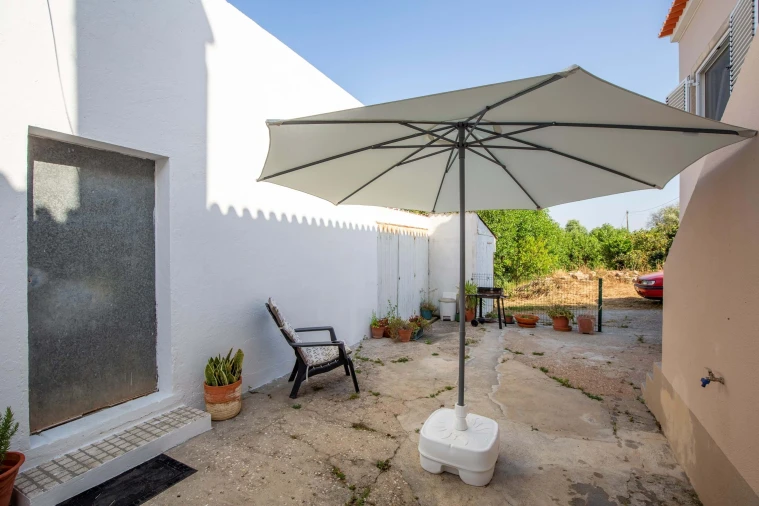 Moradia T2 para Venda em Azueira e Sobral da Abelheira Foto 28