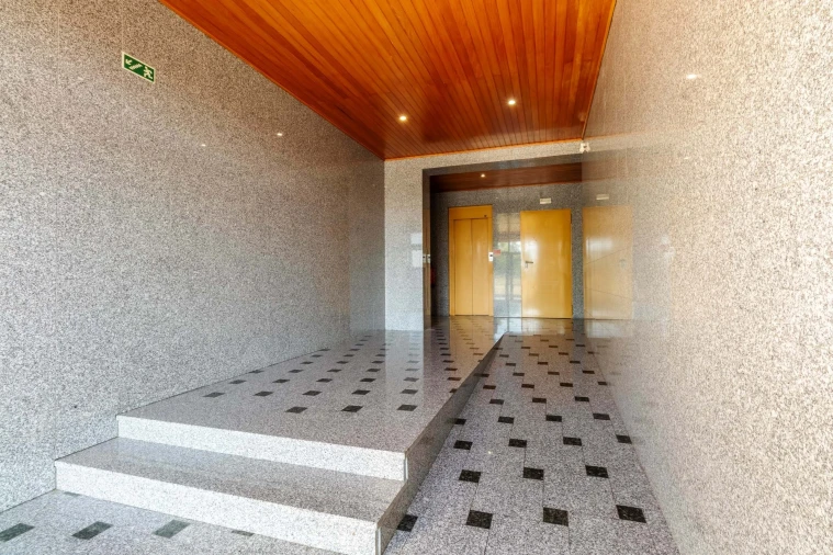 Apartamento T3 para Venda em Golegã Foto 3